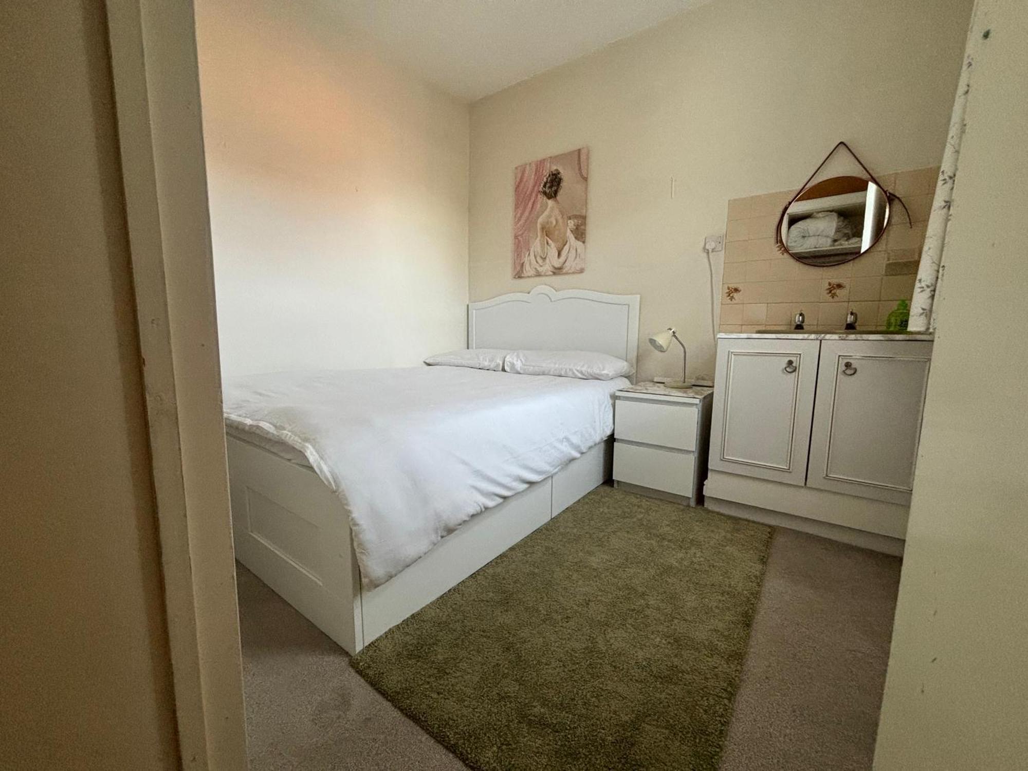 Winton House Home Stay Борнмът Екстериор снимка
