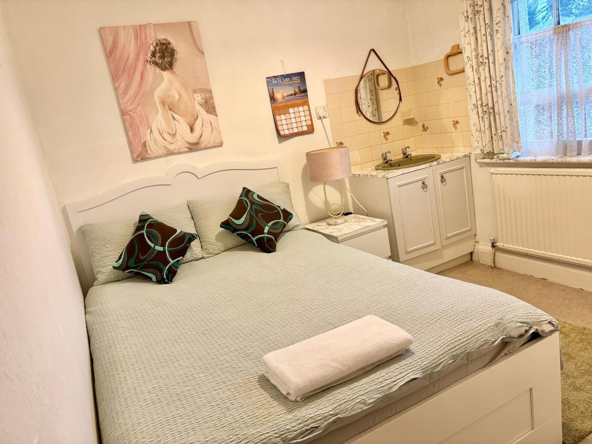 Winton House Home Stay Борнмът Екстериор снимка